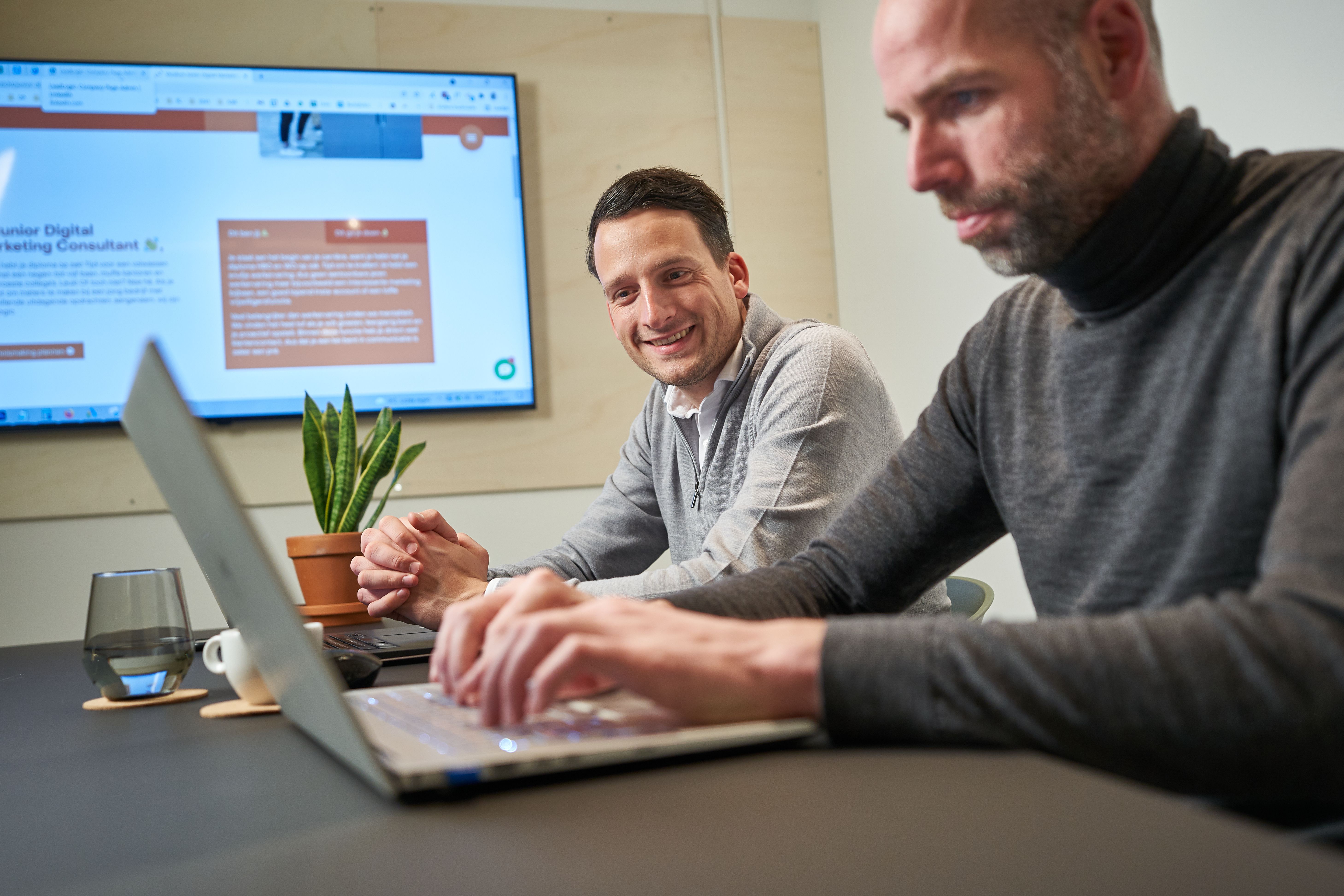 5 redenen waarom je wilt werken bij een marketingbureau in plaats van bij één vaste opdrachtgever afbeelding