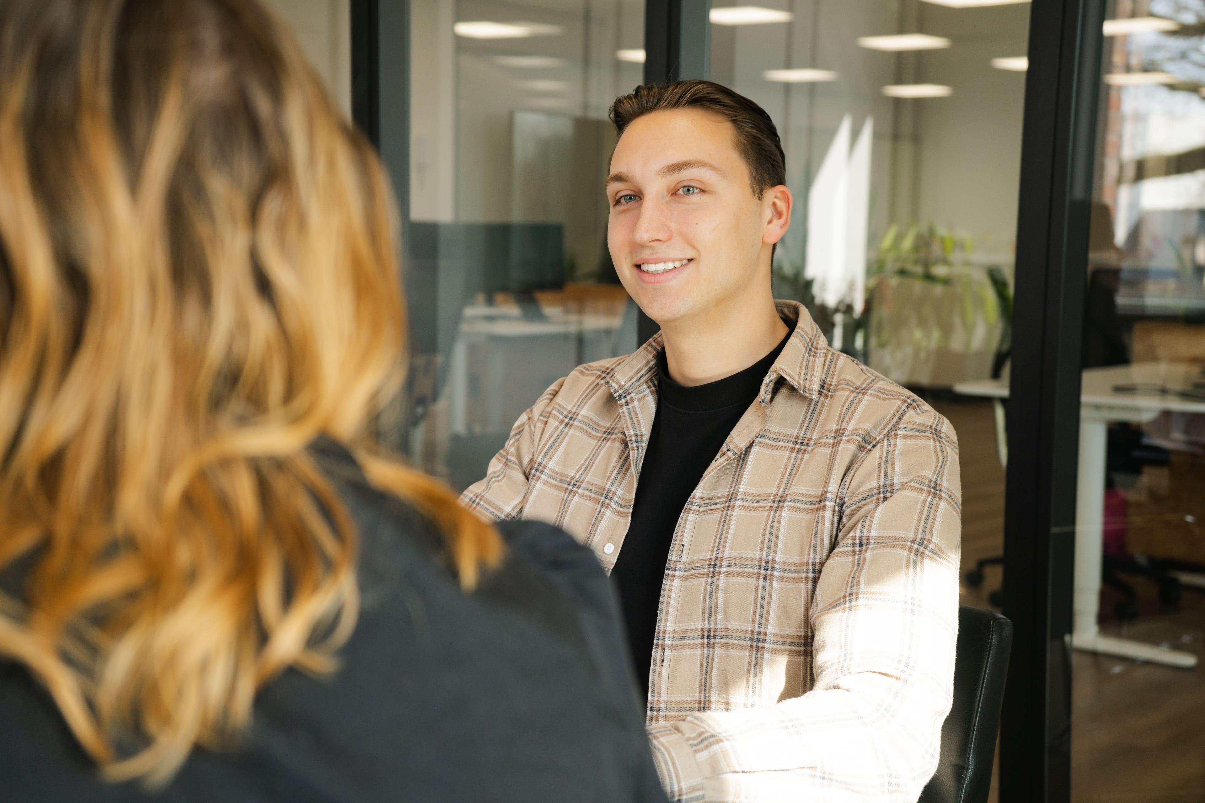 thumbnail Maak kennis met Thomas - Junior Digital Marketing Consultant bij LeadLogic